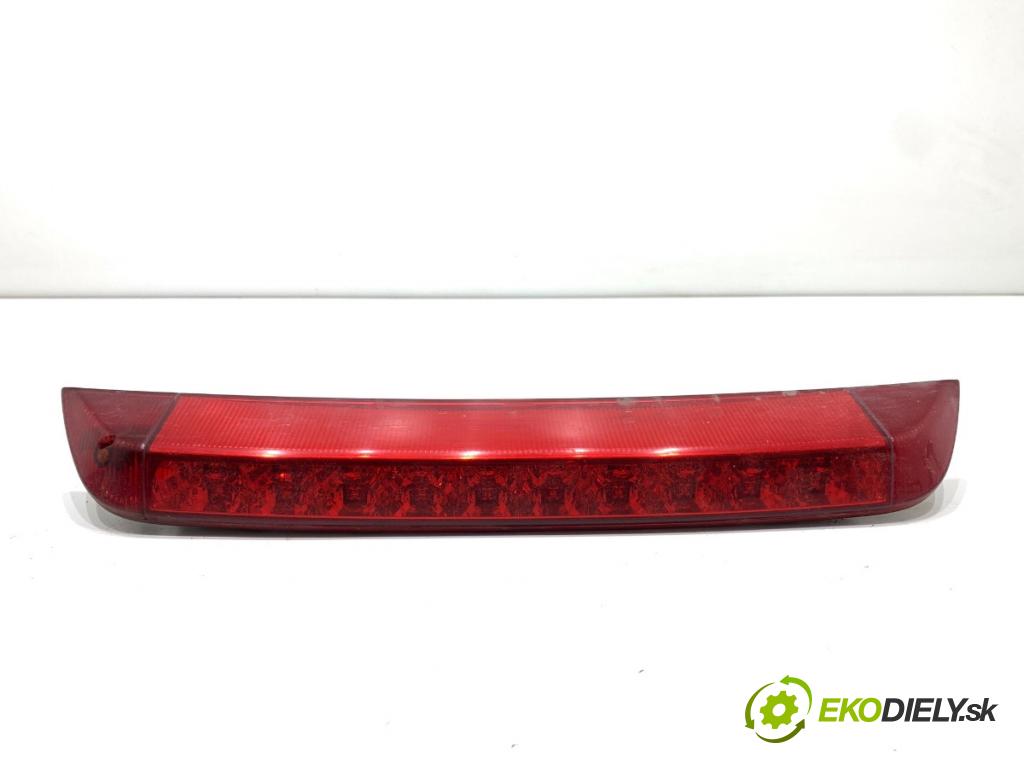 KIA CARENS IV nadwozie wielkoprzestrzenne (MPV) 2013 100 kW 1.7 CRDi 1685 Svetlo brzdových svetiel 