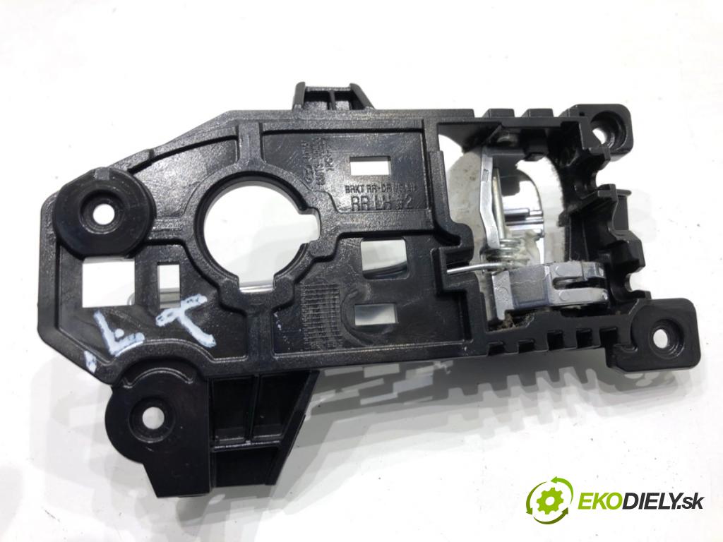 KIA CARENS IV nadwozie wielkoprzestrzenne (MPV) 2013 100 kW 1.7 CRDi 1685 klika vnitřní levý zadní část 83613-RP000