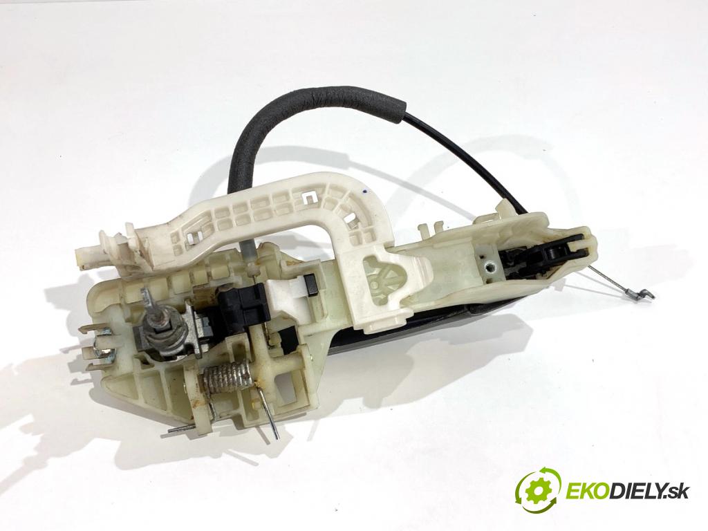 KIA CARENS IV nadwozie wielkoprzestrzenne (MPV) 2013 100 kW 1.7 CRDi 1685 klika vnejší levý přední část