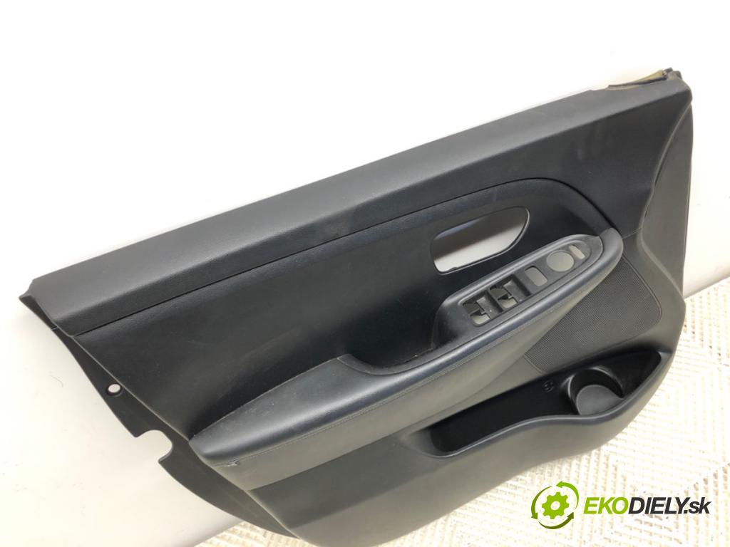 KIA CARENS IV nadwozie wielkoprzestrzenne (MPV) 2013 100 kW 1.7 CRDi 1685 ča dveře levý přední část 82330-A4000WK