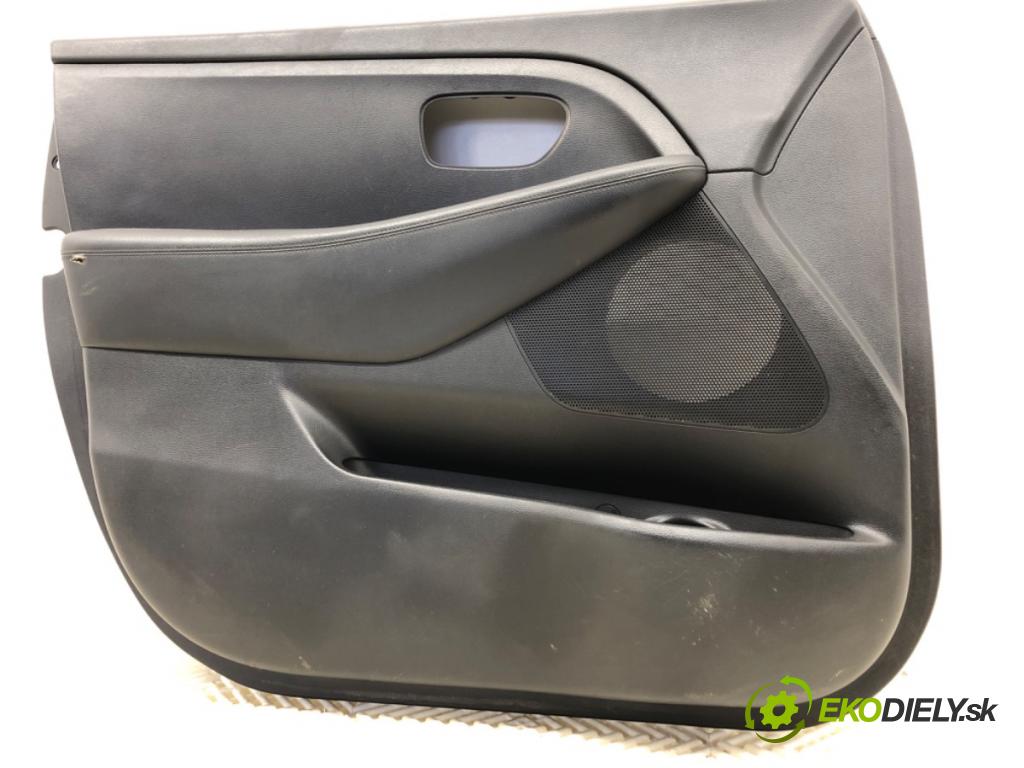 KIA CARENS IV nadwozie wielkoprzestrzenne (MPV) 2013 100 kW 1.7 CRDi 1685 ča dveře levý přední část 82330-A4000WK