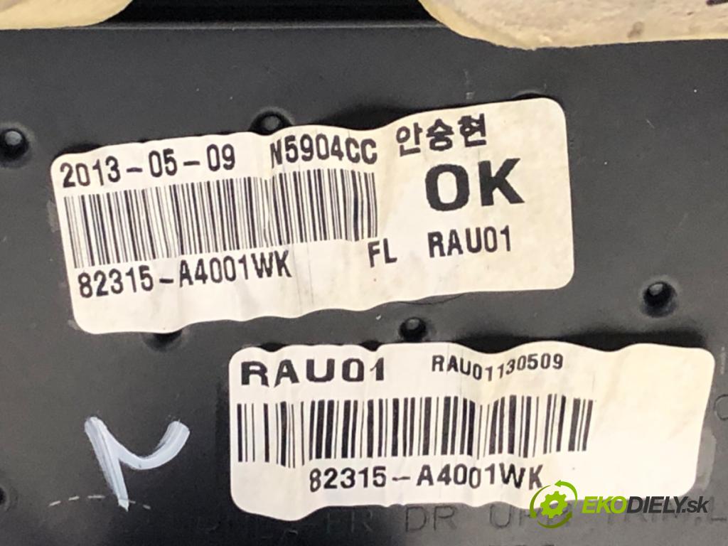 KIA CARENS IV nadwozie wielkoprzestrzenne (MPV) 2013 100 kW 1.7 CRDi 1685 ča dveře levý přední část 82330-A4000WK