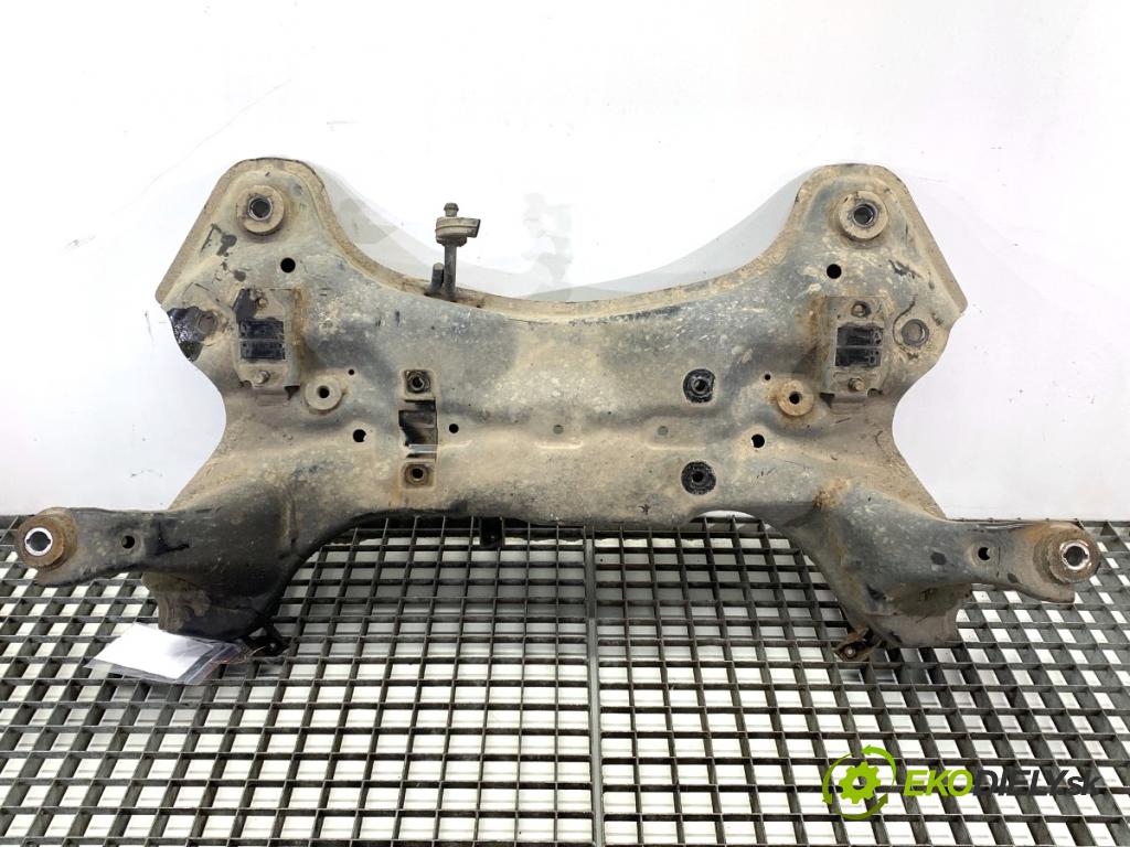 KIA CARENS IV nadwozie wielkoprzestrzenne (MPV) 2013 100 kW 1.7 CRDi 1685 výztuha pod motor  (Přední výztuha)