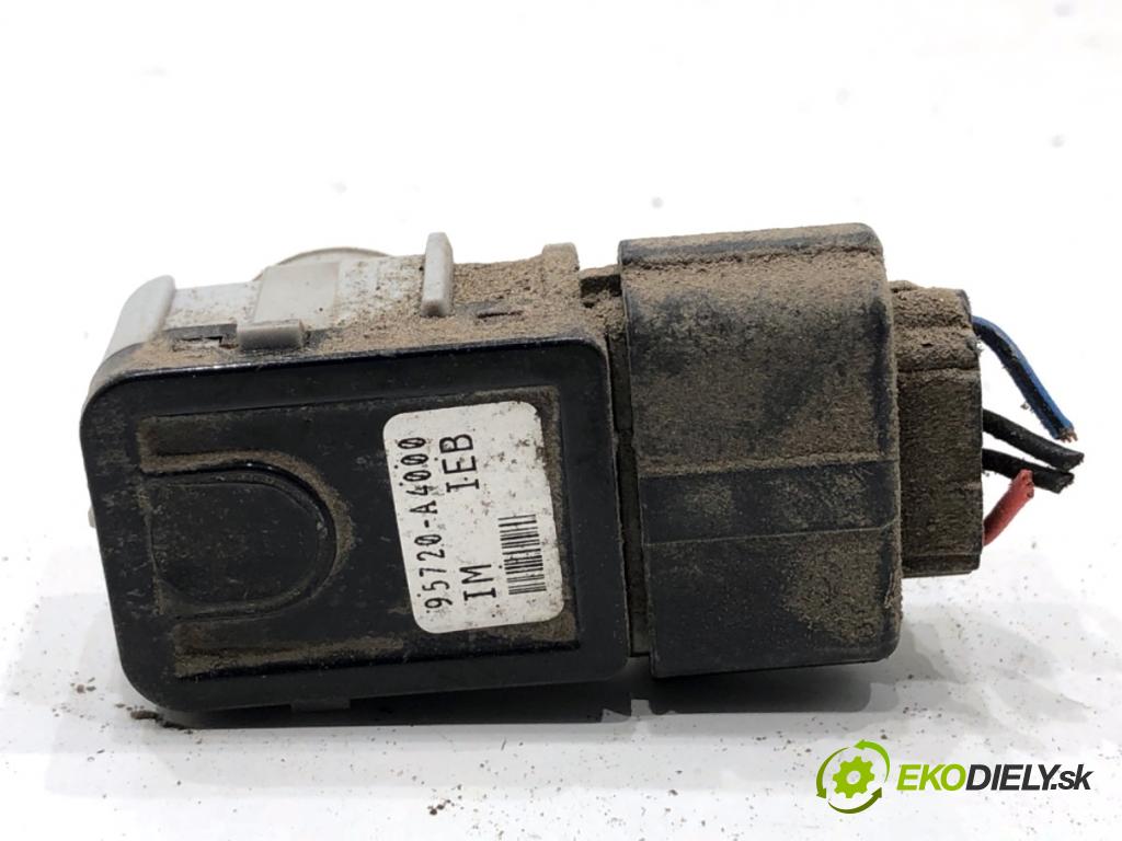 KIA CARENS IV nadwozie wielkoprzestrzenne (MPV) 2013 100 kW 1.7 CRDi 1685 snímač PDC 95720-A4000