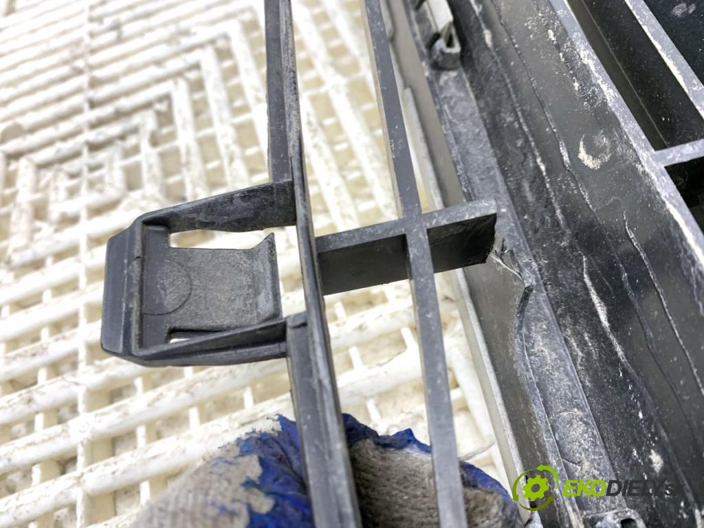 FIAT SCUDO II Skrzynia 2013 94 kW 2.0 D Multijet 1997 mřížka maska  (Přední mřížka (maska chladiče))