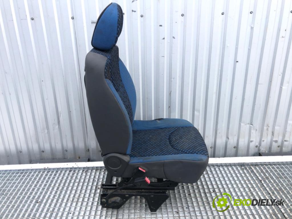 FIAT SCUDO II Skrzynia 2013 94 kW 2.0 D Multijet 1997 sedadlo levý přední část