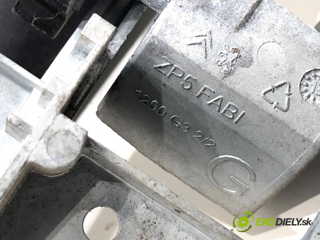 FIAT SCUDO II Skrzynia 2013 94 kW 2.0 D Multijet 1997 klika vnejší levý přední část 9680656680