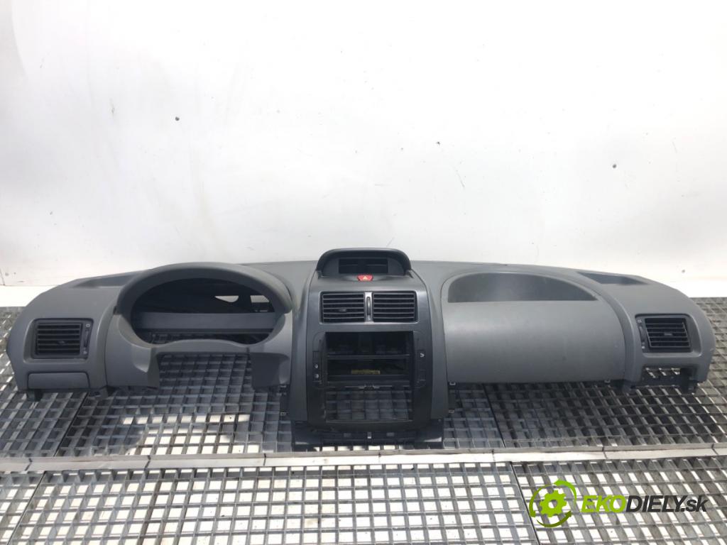 FIAT SCUDO II Skrzynia 2013 94 kW 2.0 D Multijet 1997 Palubná doska  (Palubná doska)