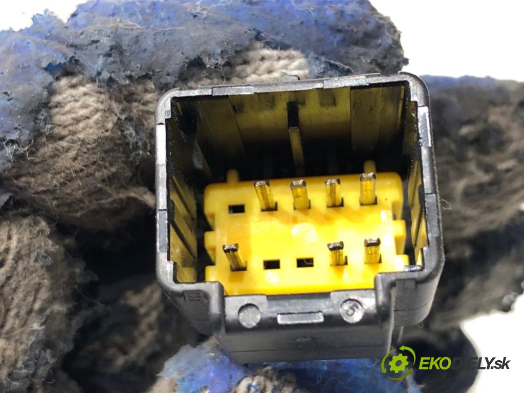 FIAT SCUDO II Skrzynia 2013 94 kW 2.0 D Multijet 1997 zpětné zrcátko levý