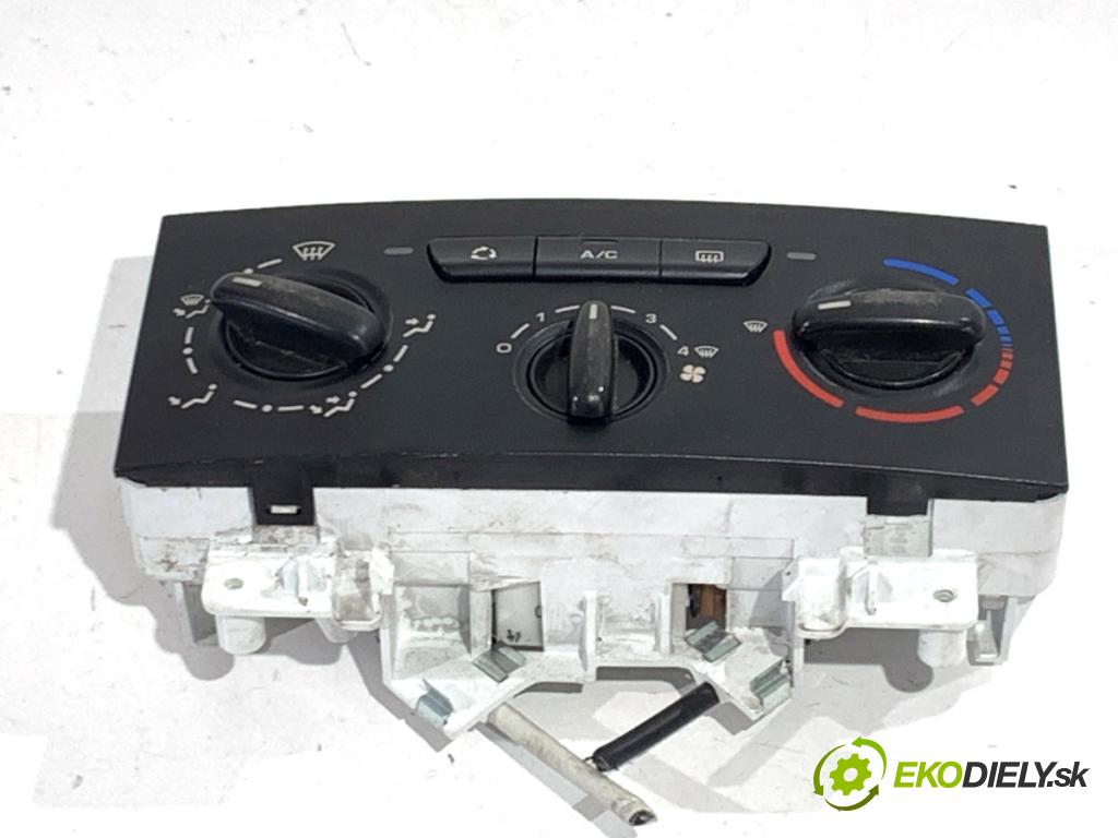 FIAT SCUDO II Skrzynia 2013 94 kW 2.0 D Multijet 1997 Panel ovládania kúrenia 1400153380 (Prepínacie páčky pod volantom)