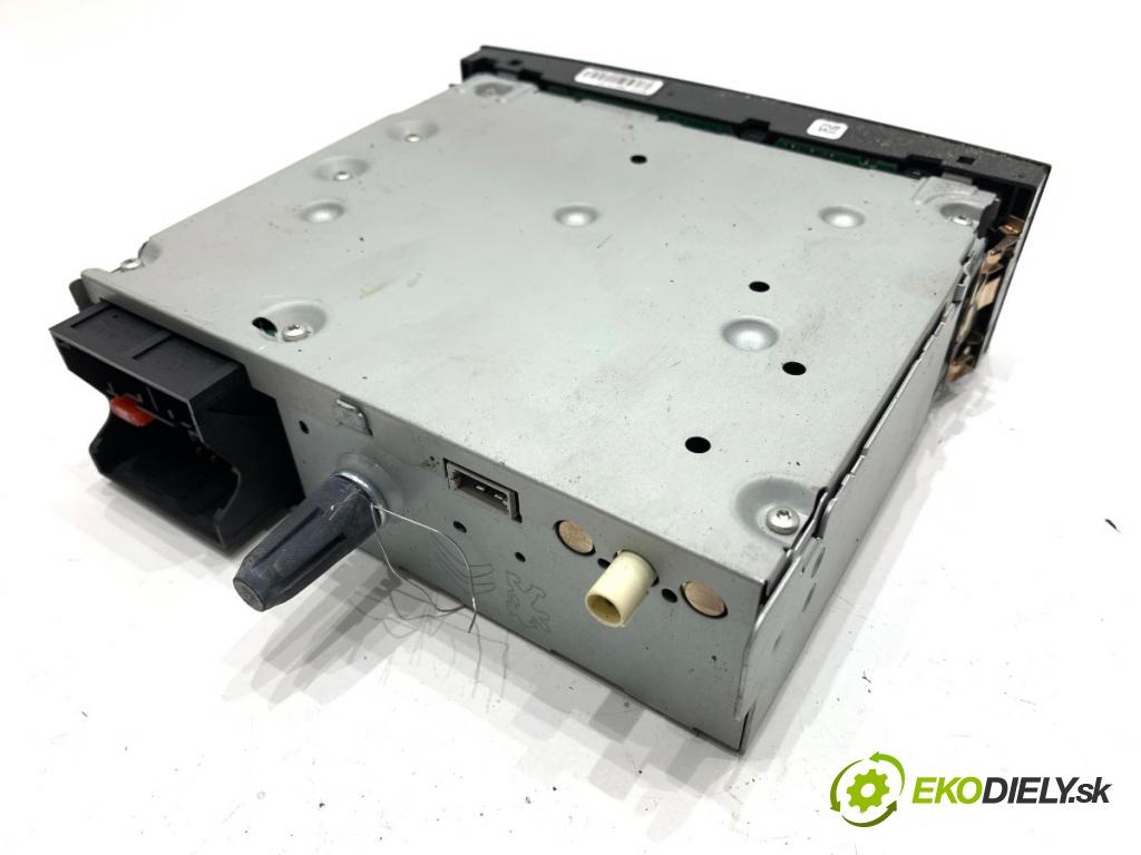 FIAT SCUDO II Skrzynia 2013 94 kW 2.0 D Multijet 1997 RADIO 98041626XT (Audio zariadenie)