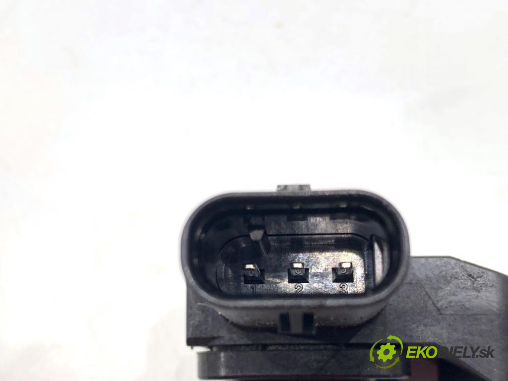 MINI CLUBMAN F54 Kombi 2019 100 kW Cooper 1499 MAP senzor 8637898 (Snímač ostatné)