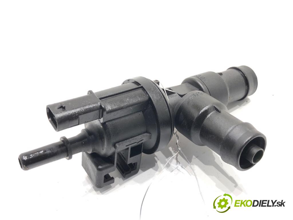 MINI CLUBMAN F54 Kombi 2019 100 kW Cooper 1499 ventil výparů paliva 7614013