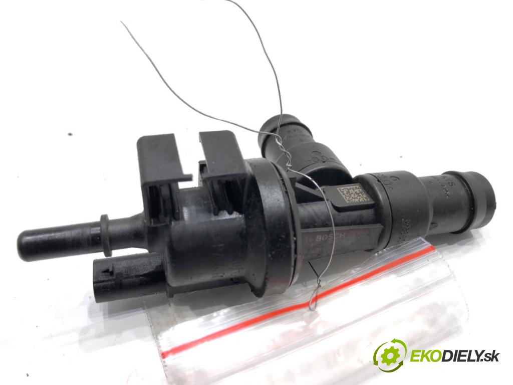 MINI CLUBMAN F54 Kombi 2019 100 kW Cooper 1499 ventil výparů paliva 7614013