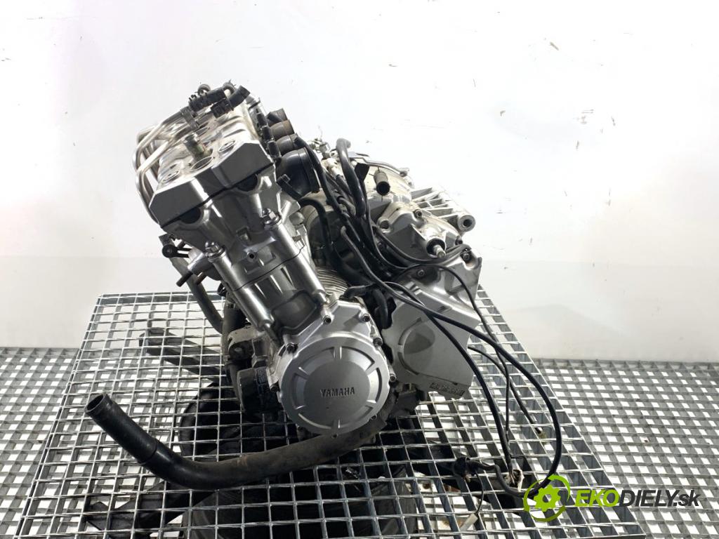 YAMAHA FZS 1000 FAZER 2002 105 kW FZS 1000 FAZER 998 Motor N505E (Motor)