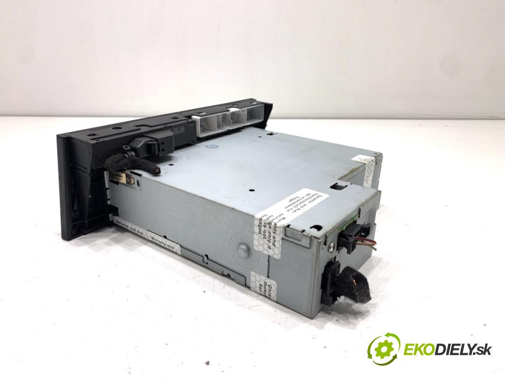 AUDI A5 8T coupe 2008 176 kW 3.0 TDI quattro 2967 Menič CD 8T1035110C (CD menič)