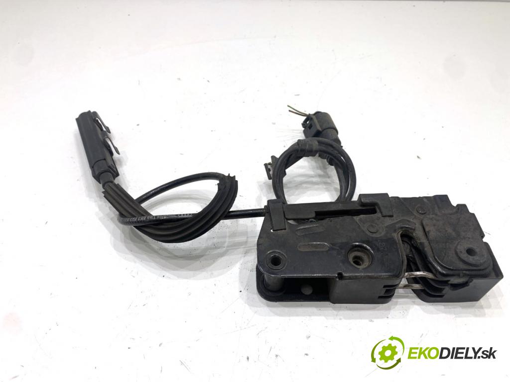 AUDI A5 8T coupe 2008 176 kW 3.0 TDI quattro 2967 zámok kapoty predný 8K1823746