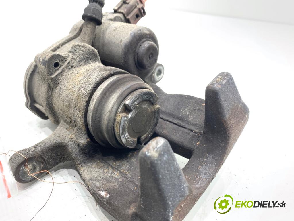 AUDI A5 8T coupe 2008 176 kW 3.0 TDI quattro 2967 Brzdič strmeň pravy zad