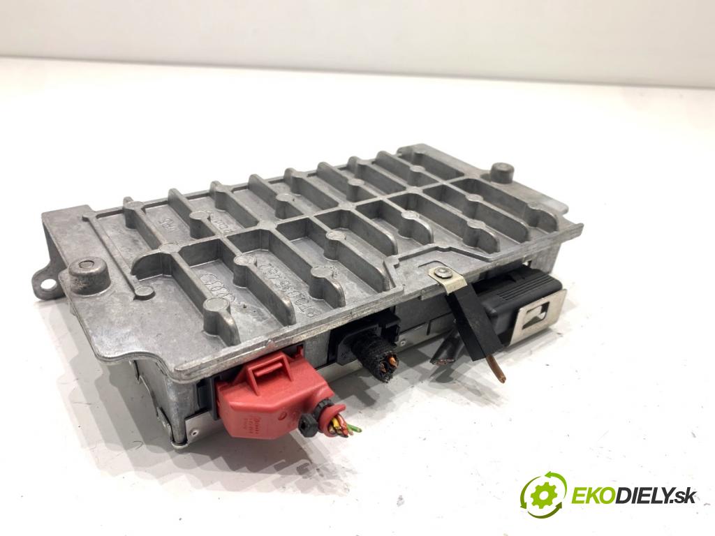 AUDI A5 8T coupe 2008 176 kW 3.0 TDI quattro 2967 zesilovač 8T0035462 (Zesilovač)