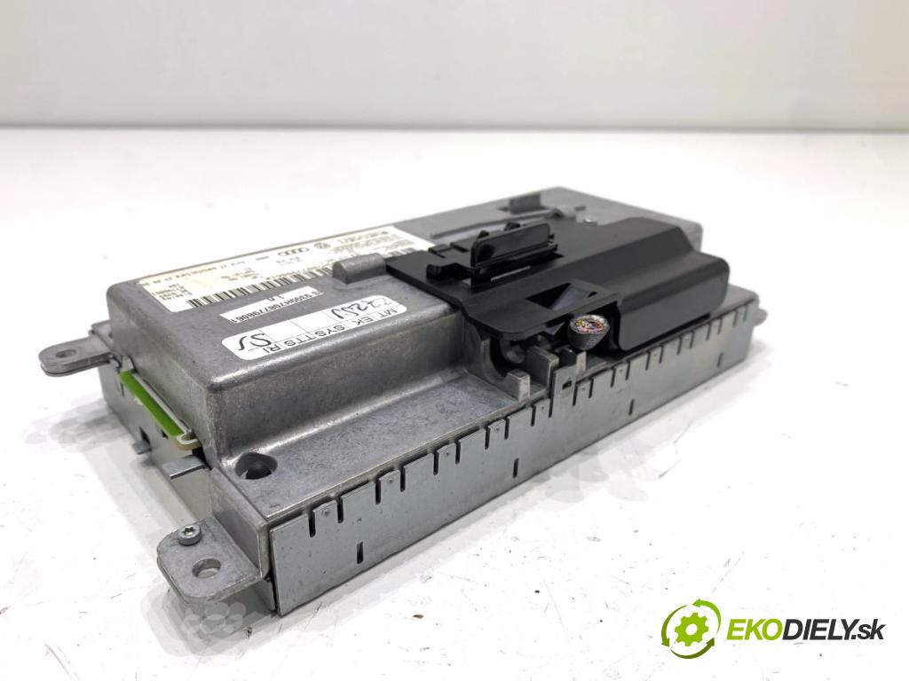 AUDI A5 8T coupe 2008 176 kW 3.0 TDI quattro 2967 Dislpej 8T0919603C (Prístrojová doska)