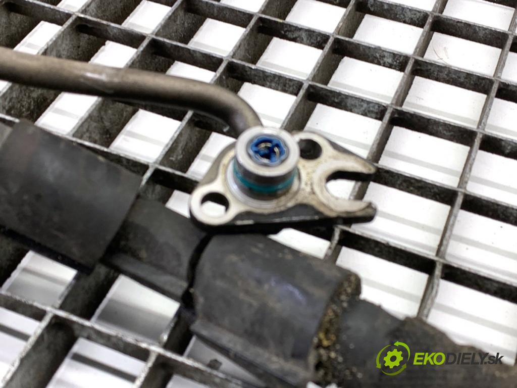 AUDI A5 8T coupe 2008 176 kW 3.0 TDI quattro 2967 hadice servočerpadlo  (Trubka servo čerpadla)