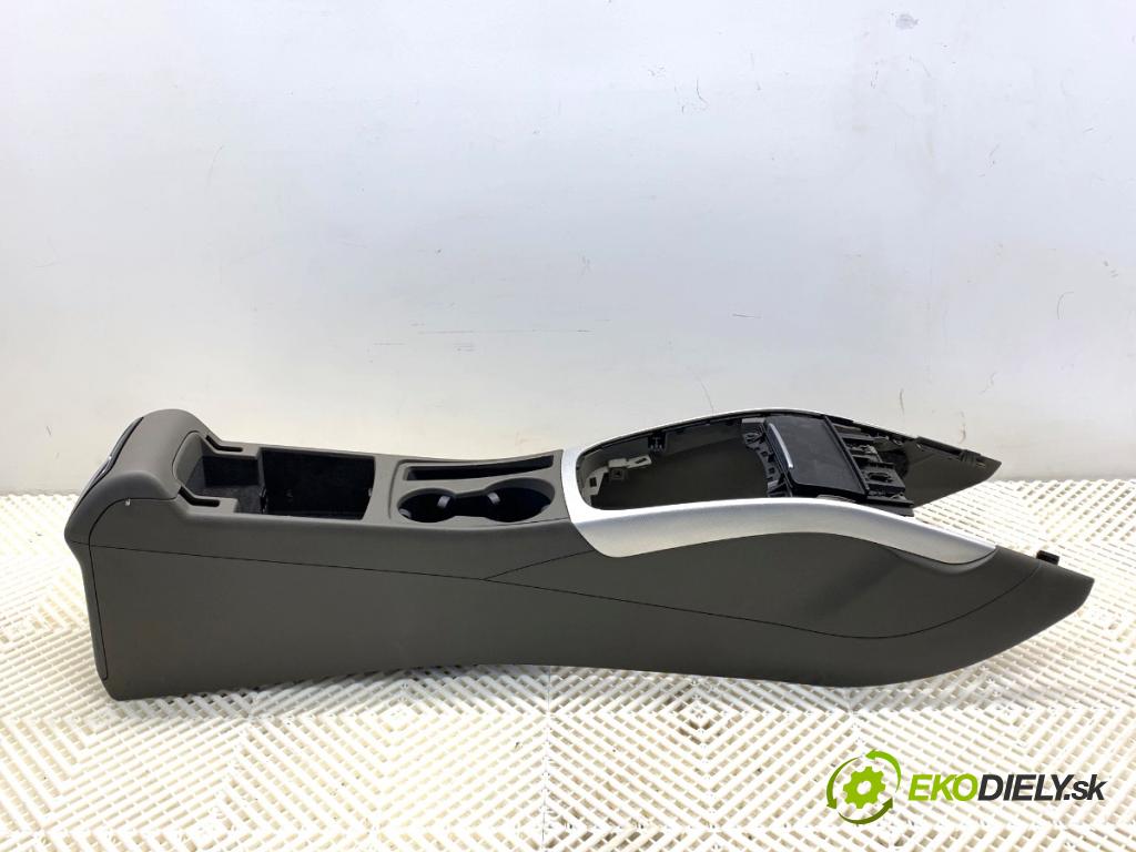 AUDI A5 8T coupe 2008 176 kW 3.0 TDI quattro 2967 Tunel stredový 8K0864981D (Stredový tunel)