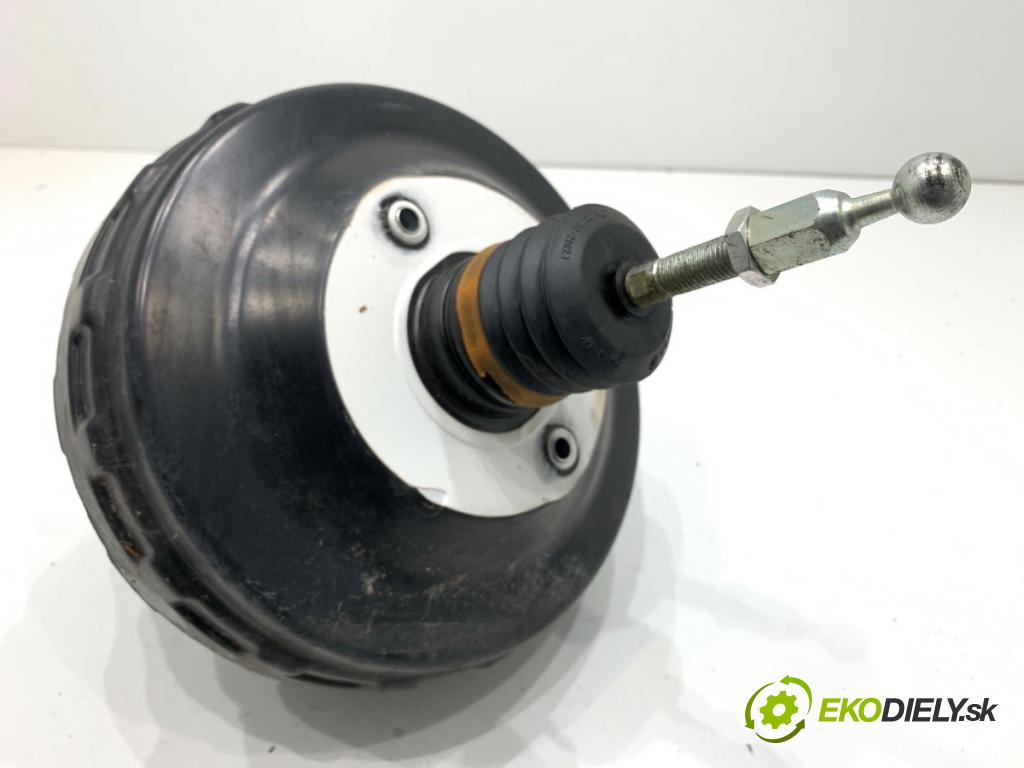 AUDI A5 8T coupe 2008 176 kW 3.0 TDI quattro 2967 Posilovač bŕzd 8K0612103E