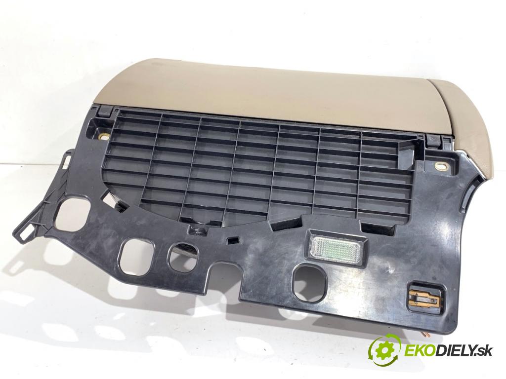 AUDI A5 8T coupe 2008 176 kW 3.0 TDI quattro 2967 Priehradka, kastlík spolujazdca 8K1857035 (Priehradka (kastlík))