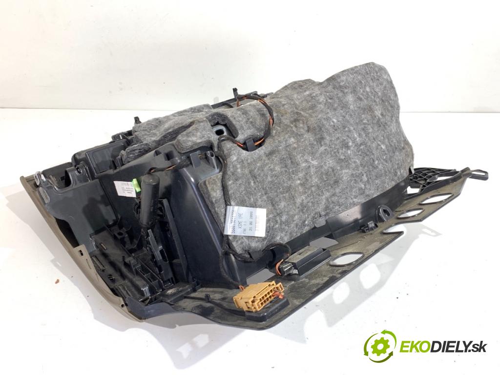 AUDI A5 8T coupe 2008 176 kW 3.0 TDI quattro 2967 Priehradka, kastlík spolujazdca 8K1857035 (Priehradka (kastlík))