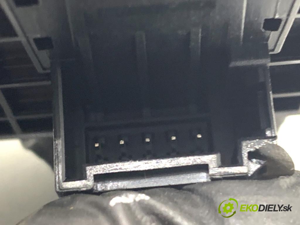 AUDI A5 8T coupe 2008 176 kW 3.0 TDI quattro 2967 přepínač oken 8K0959851C (Páčky pod volantem)