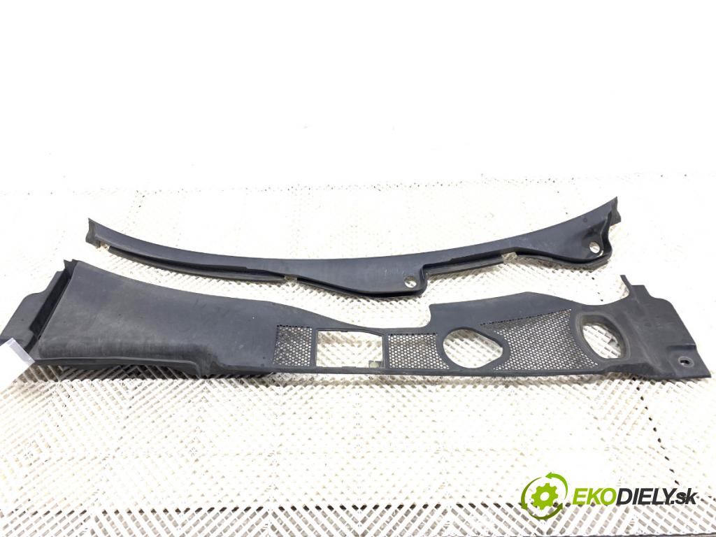 AUDI A5 8T coupe 2008 176 kW 3.0 TDI quattro 2967 Torpédo, plast pod čelné okno 8K1819447 (Torpédo (plast pod čelným sklom))