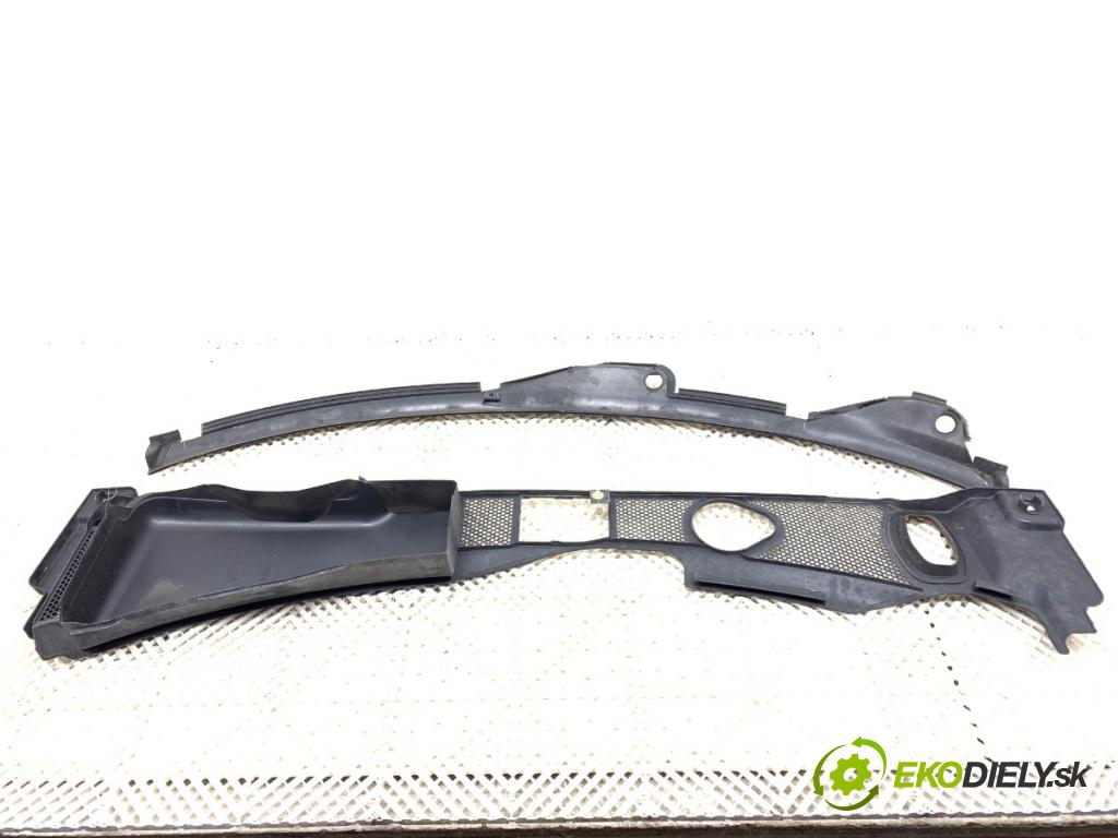 AUDI A5 8T coupe 2008 176 kW 3.0 TDI quattro 2967 Torpédo, plast pod čelné okno 8K1819447 (Torpédo (plast pod čelným sklom))