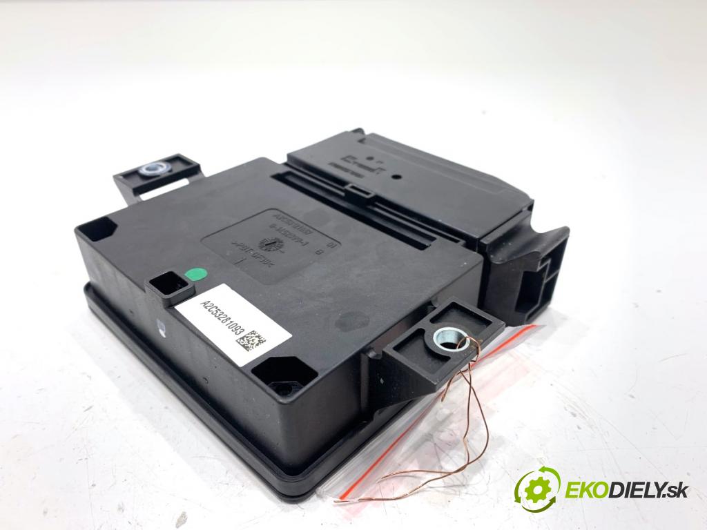 AUDI A5 8T coupe 2008 176 kW 3.0 TDI quattro 2967 Modul brzdy ručnej brzdy 8K0907801E