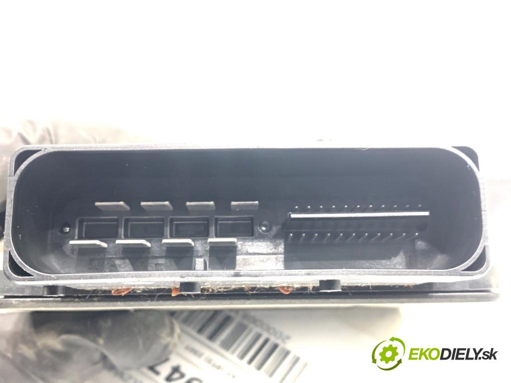 AUDI A5 8T coupe 2008 176 kW 3.0 TDI quattro 2967 Modul brzdy ručnej brzdy 8K0907801E