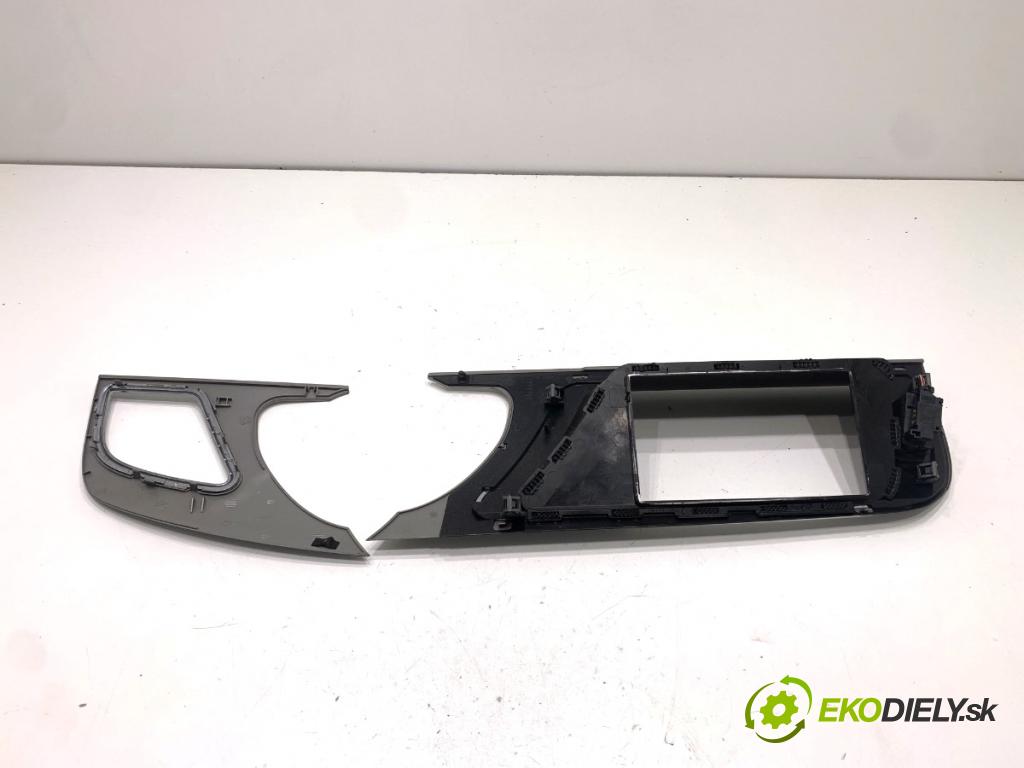 AUDI A5 8T coupe 2008 176 kW 3.0 TDI quattro 2967 lišty kryt 8T1857186F (Lišta)