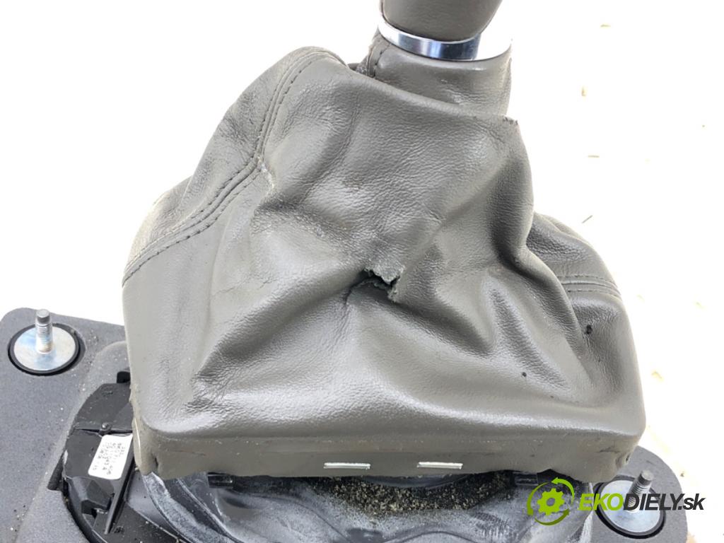 AUDI A5 8T coupe 2008 176 kW 3.0 TDI quattro 2967 Kulisa 8KO711025K (Rýchlostná páka (kulisa))