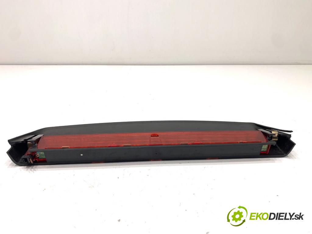 AUDI A5 8T coupe 2008 176 kW 3.0 TDI quattro 2967 Svetlo brzdových svetiel 8T0945097