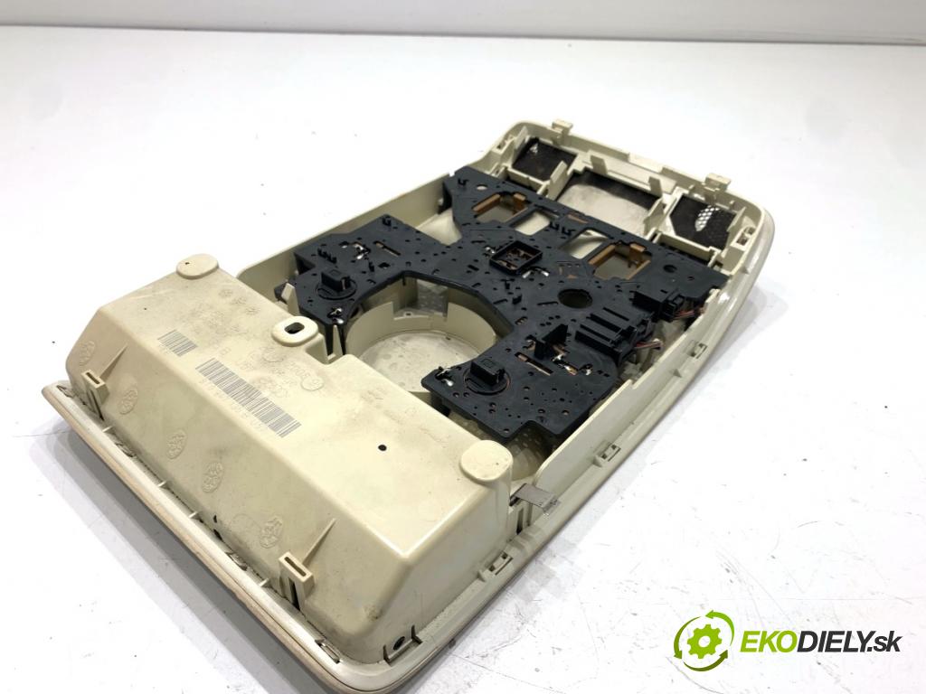 AUDI A5 8T coupe 2008 176 kW 3.0 TDI quattro 2967 světlo stropní 8T0947135B