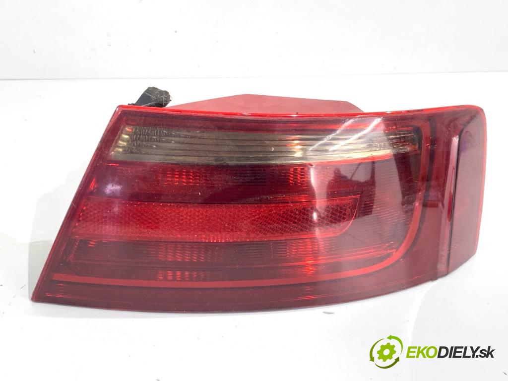 AUDI A5 8T coupe 2008 176 kW 3.0 TDI quattro 2967 Svetlo pravy zad 8T0945096