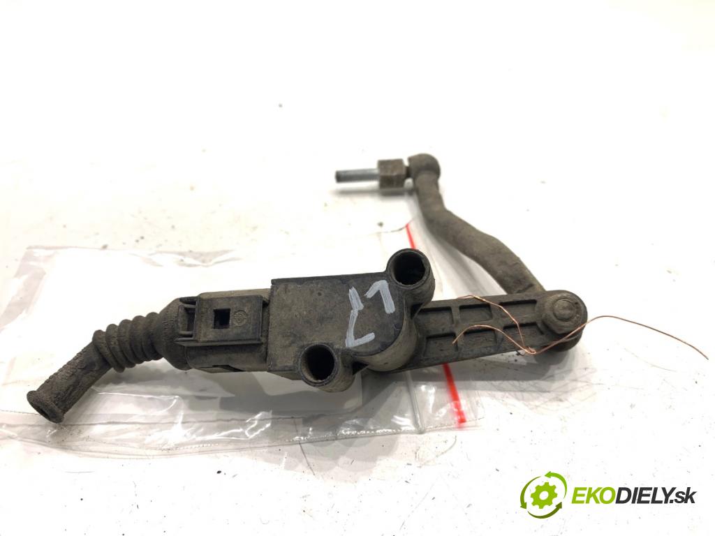 AUDI A5 8T coupe 2008 176 kW 3.0 TDI quattro 2967 snímač ÚROVEŇ: XENON přední část levý 1T0907503A