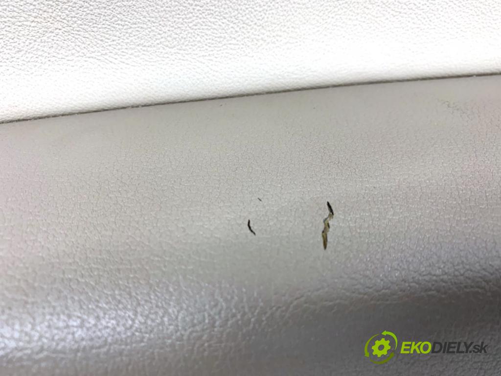 AUDI A5 8T coupe 2008 176 kW 3.0 TDI quattro 2967 čalúnenie Dvere ľavy predný 8T1867105