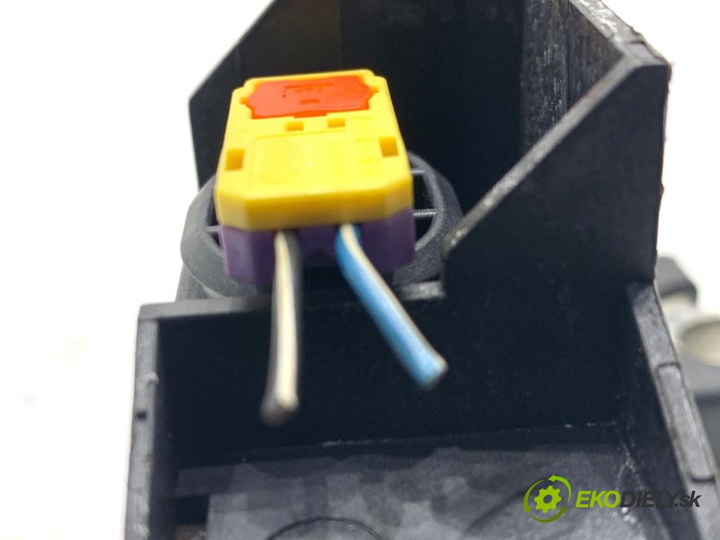 AUDI A5 8T coupe 2008 176 kW 3.0 TDI quattro 2967 svorka plus 4F0915519