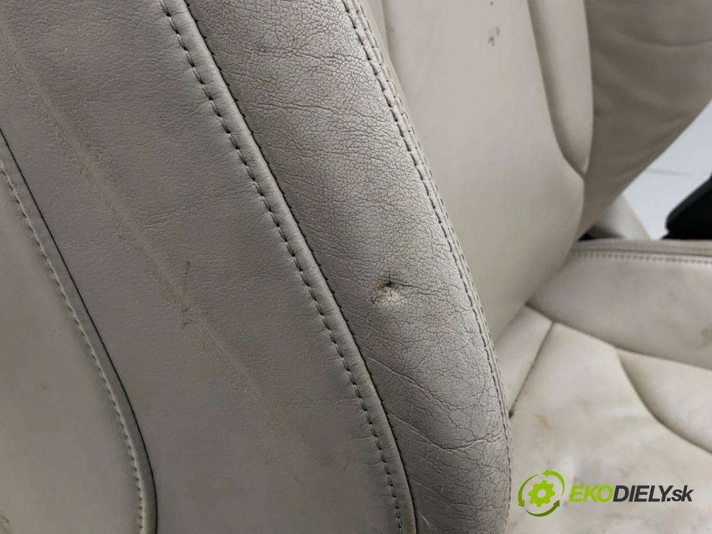 AUDI A5 8T coupe 2008 176 kW 3.0 TDI quattro 2967 sedadlo pravý přední část