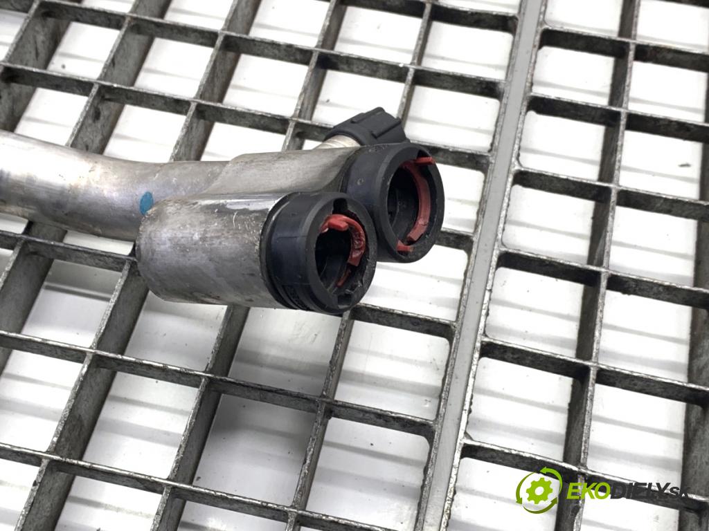 AUDI A5 8T coupe 2008 176 kW 3.0 TDI quattro 2967 rúrka klimatizace 8K1260712B (Trubka klimatizace)