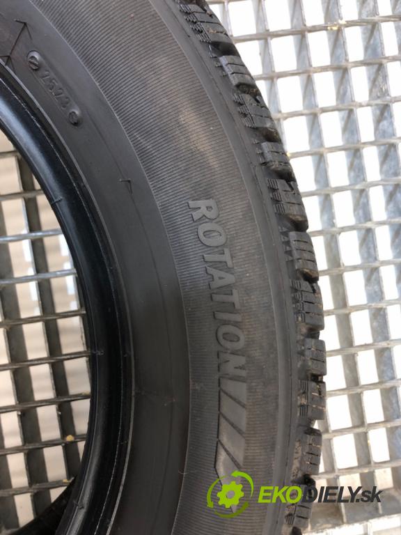 --- ---      PNEUMATIKY: zima 2X 195/65 15" KORMORAN