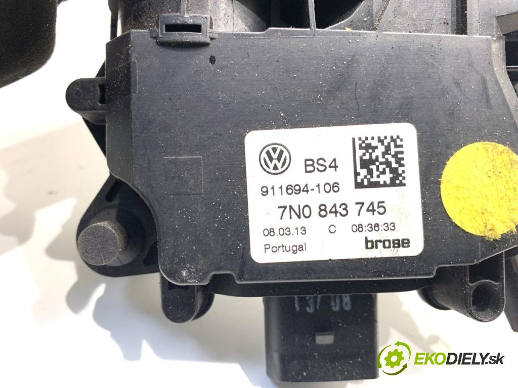 VW SHARAN nadwozie wielkoprzestrzenne (MPV) 2013 130 kW 2.0 TDI 1968 zámok dveře pravý zadní část 7N0839003C 7N0839016C