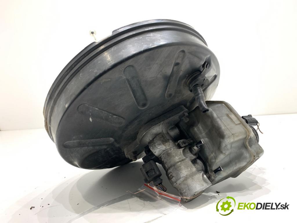 VW SHARAN nadwozie wielkoprzestrzenne (MPV) 2013 130 kW 2.0 TDI 1968 posilovač bŕzd 3C1614105AP