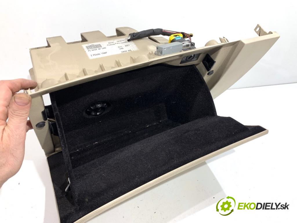 VW SHARAN nadwozie wielkoprzestrzenne (MPV) 2013 130 kW 2.0 TDI 1968 Priehradka, kastlík spolujazdca 7N1857097 (Priehradka (kastlík))