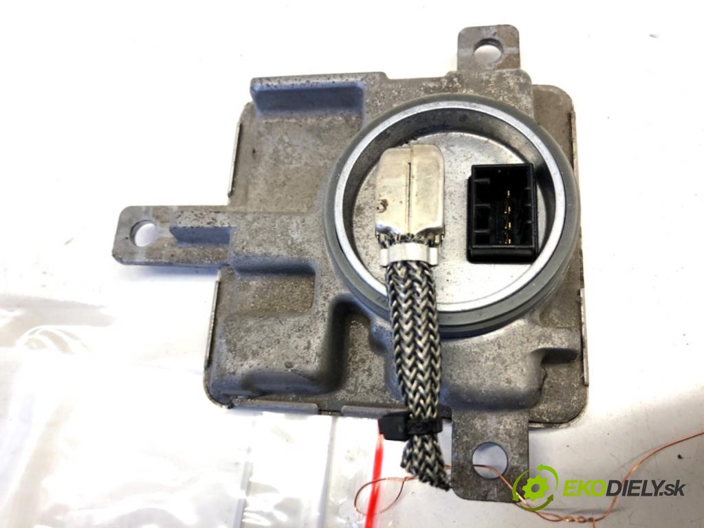 VW SHARAN nadwozie wielkoprzestrzenne (MPV) 2013 130 kW 2.0 TDI 1968 Menič XENON 8K0941597E (Riadiaca jednotka xenónu)