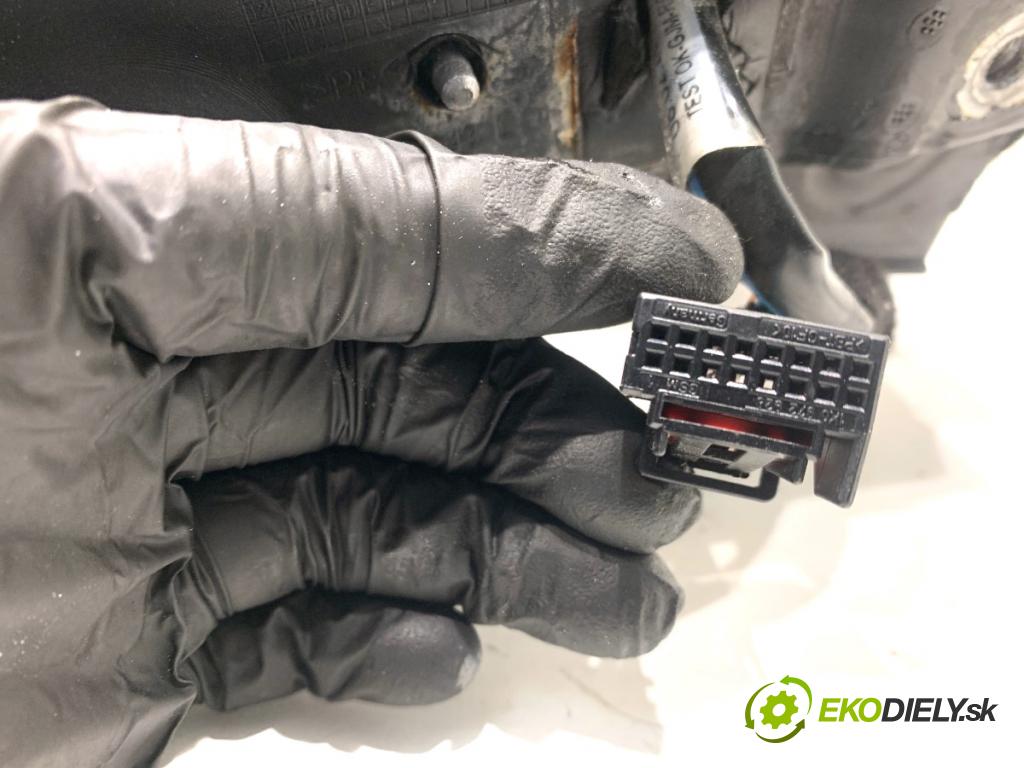 VW SHARAN nadwozie wielkoprzestrzenne (MPV) 2013 130 kW 2.0 TDI 1968 zpětné zrcátko levý